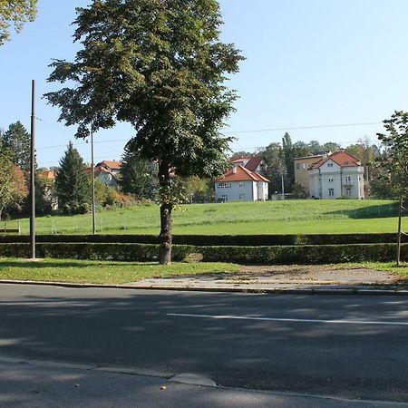 Apartment Mallinova Zagreb Exteriör bild